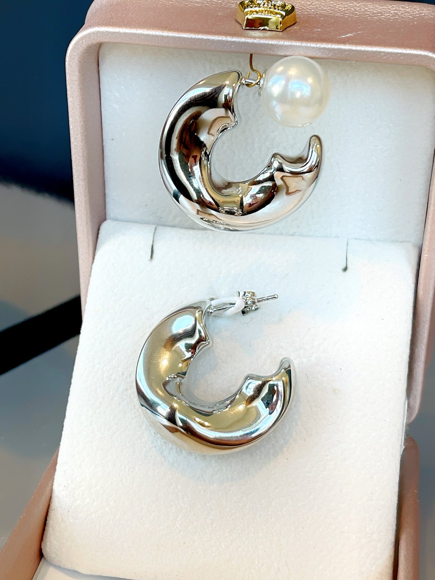 Organic Irregular Tube Hoop Earring