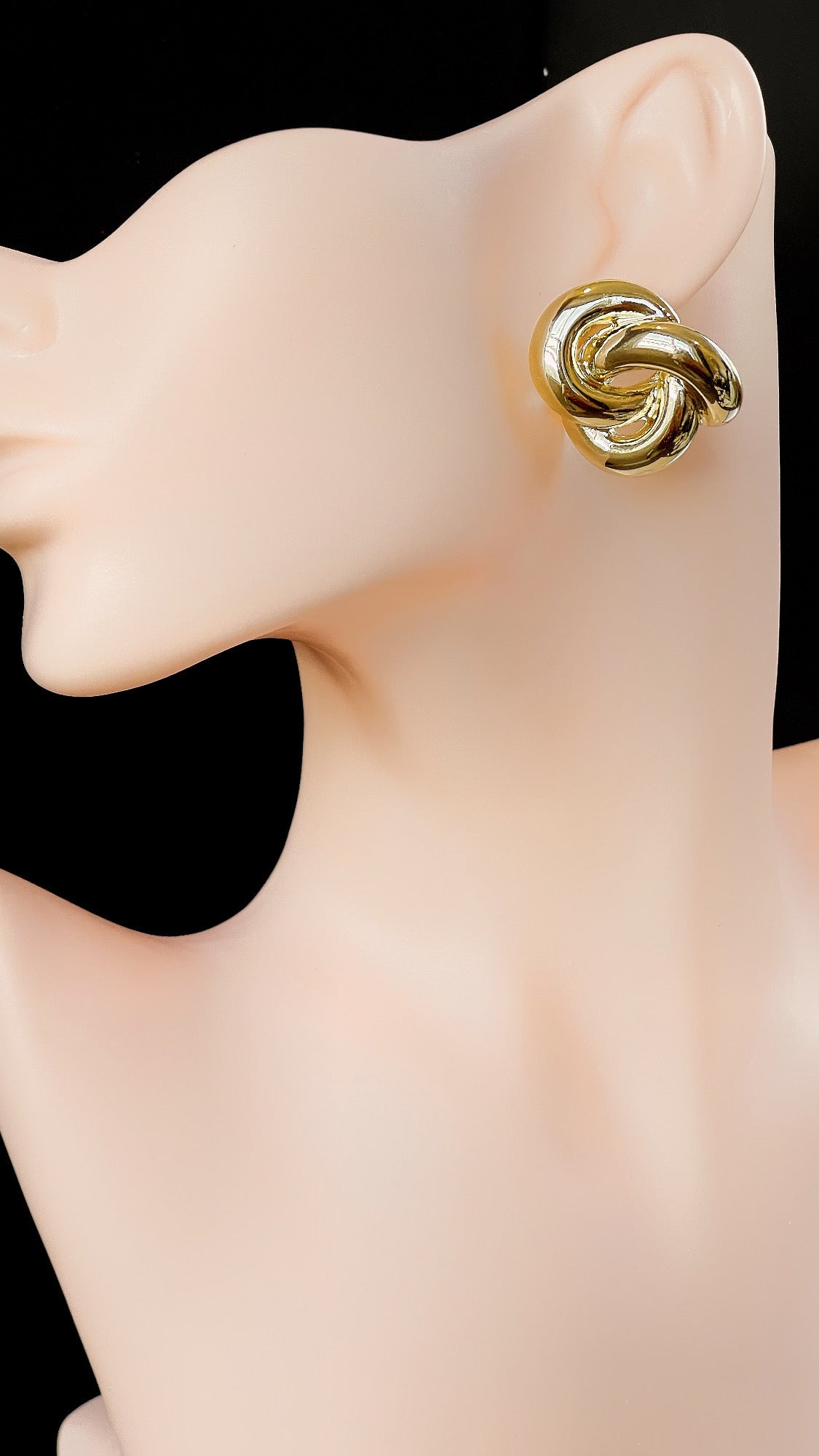 Maxi Triskelion Spiral Earring