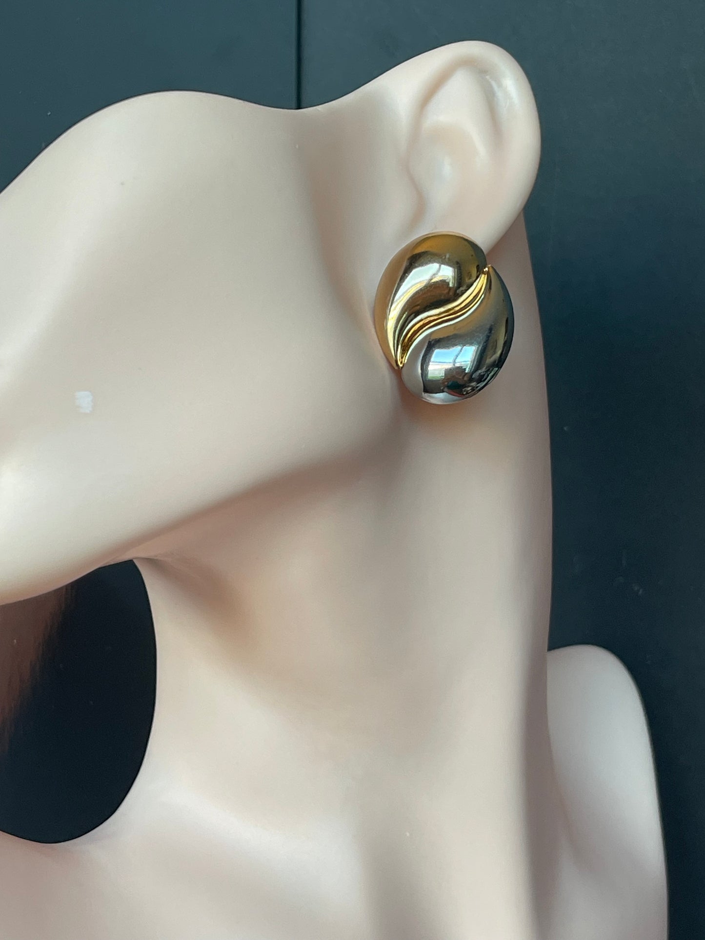 Yin Yang Mix Metal Earring