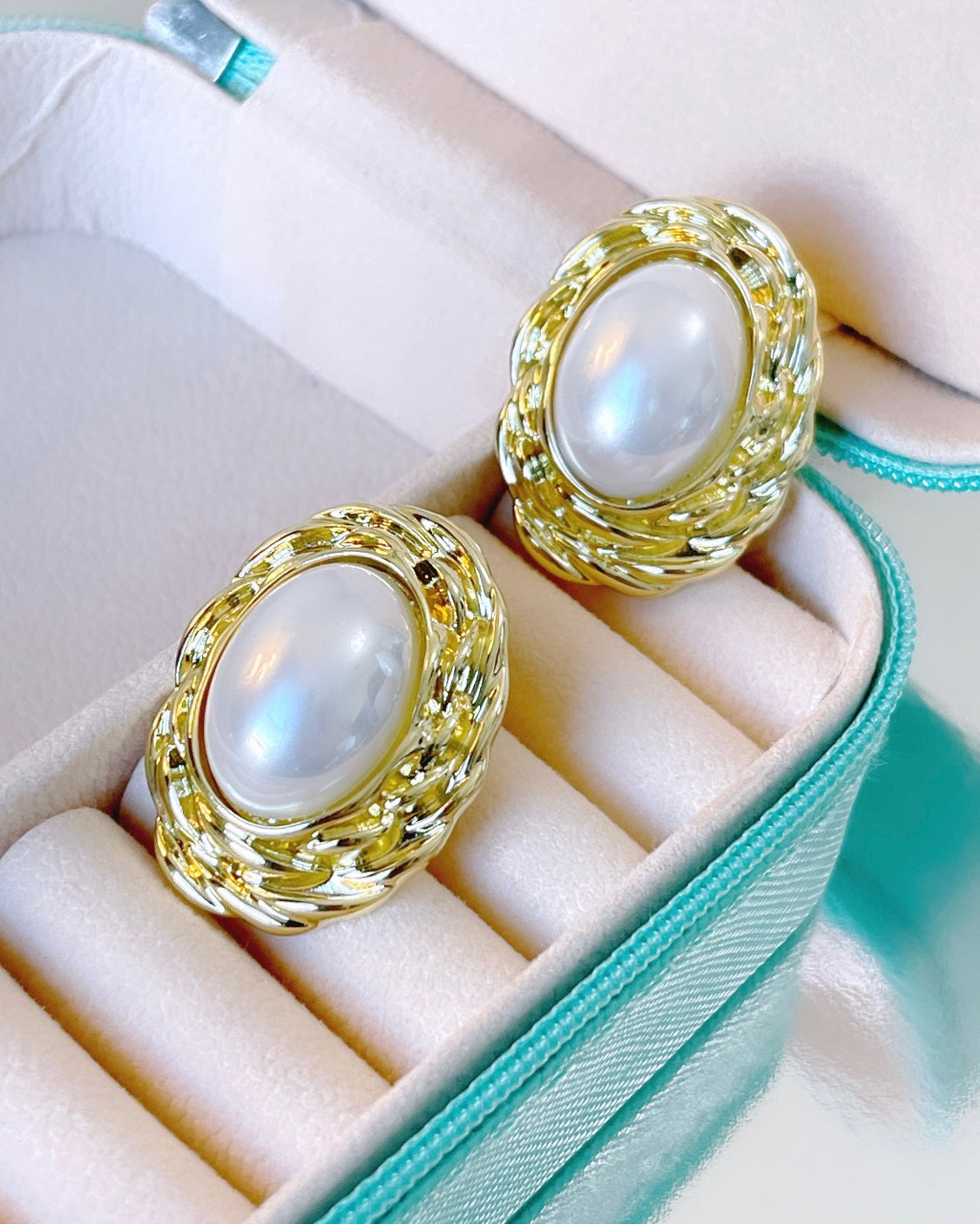 Pearl Framed Button Earring