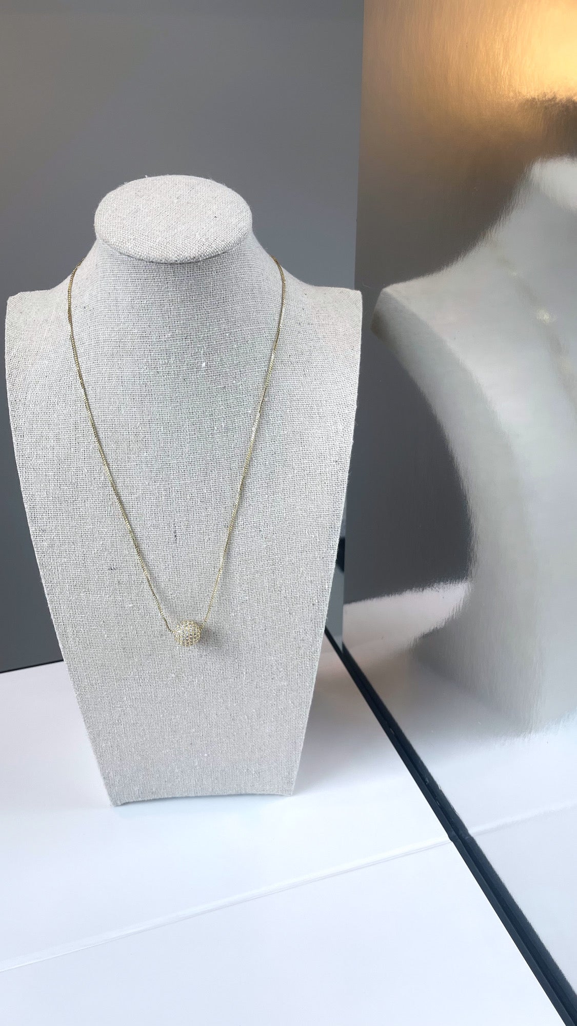 Adjusting Zirconia Ball Necklace