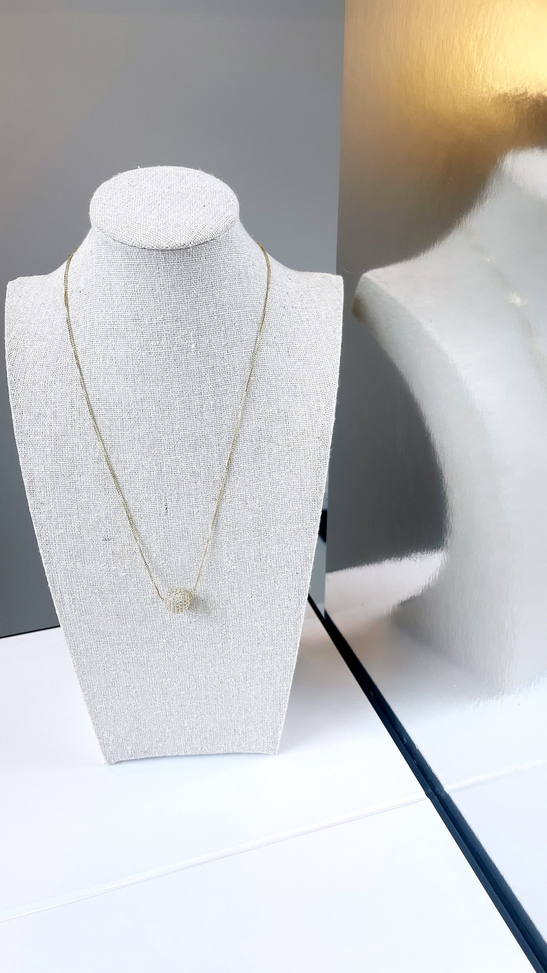Adjusting Zirconia Ball Necklace