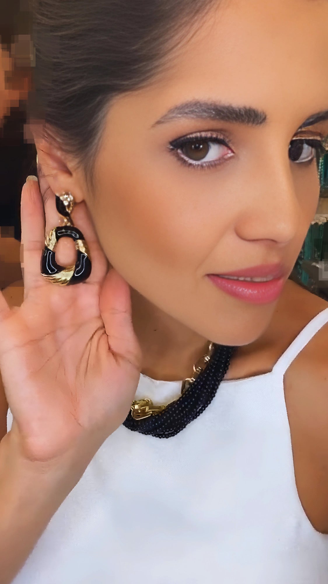 10 Layer Shell Pearl Torsade Necklace