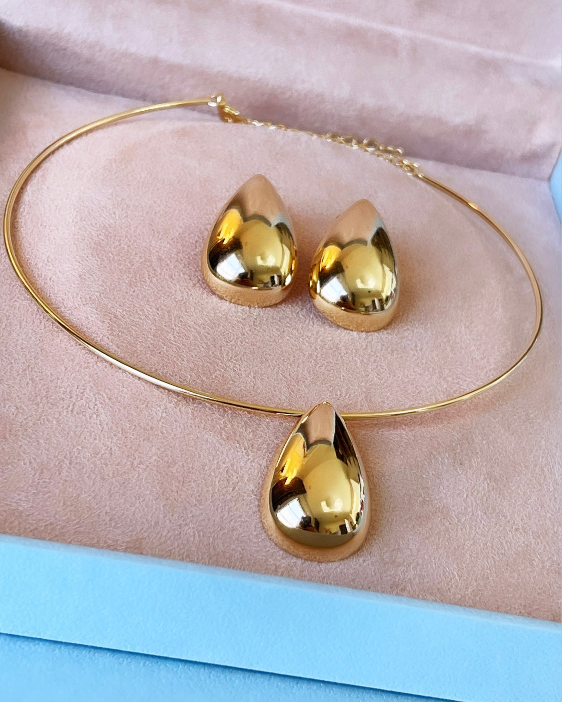 Droplet Collar Necklace and Earring Set
