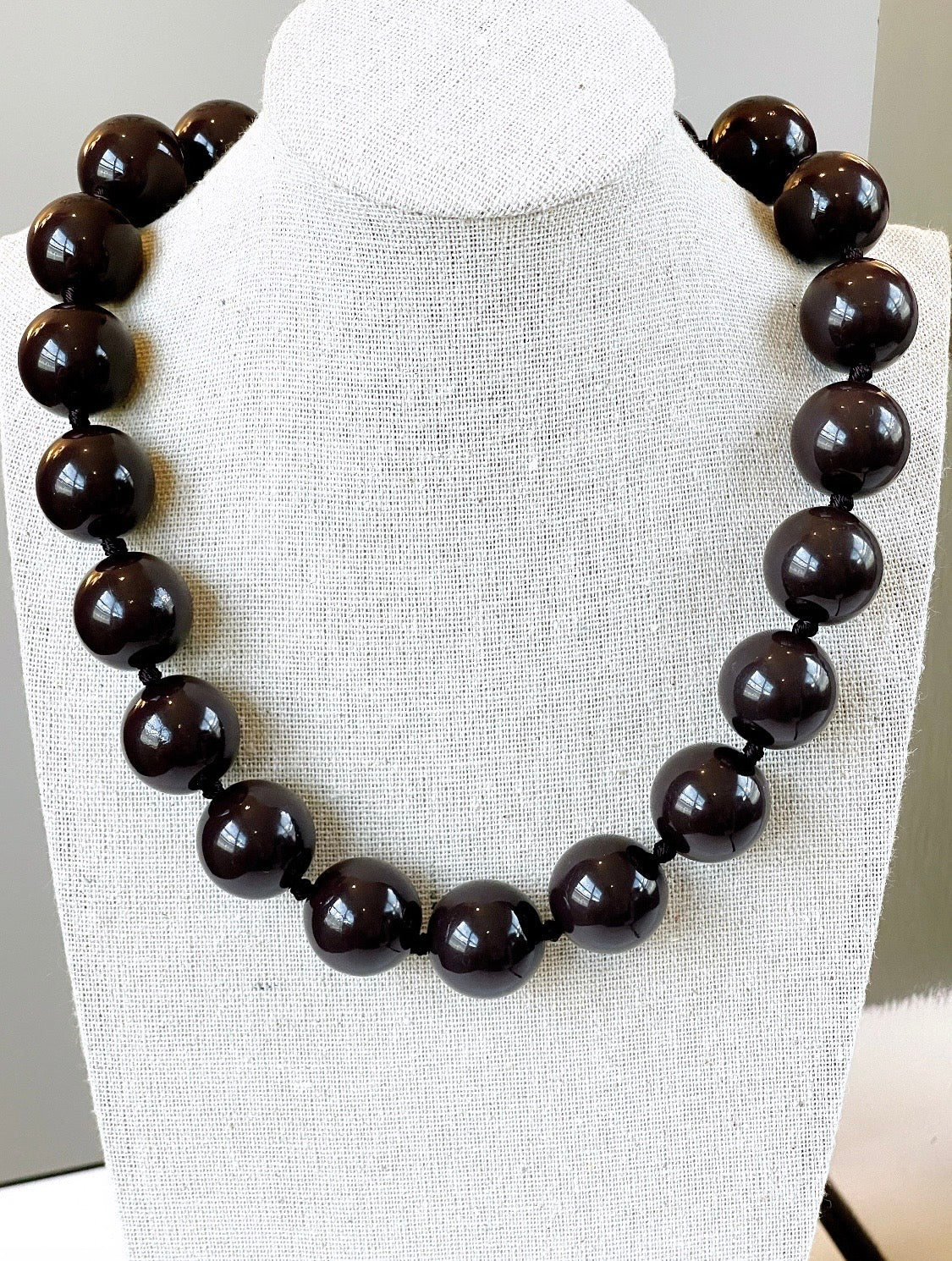 Resin 20MM Brown Balls Necklace