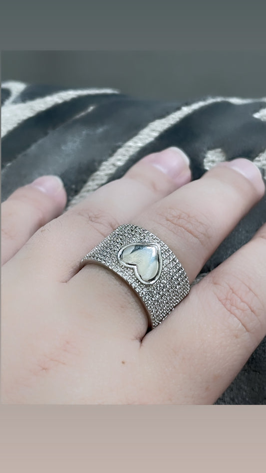 Wide Pave Glossy Heart Ring