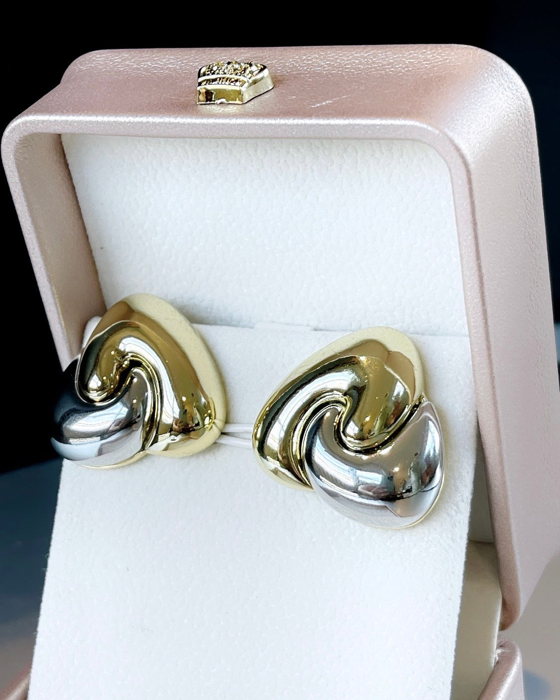 Swirl Mix Metal Earring