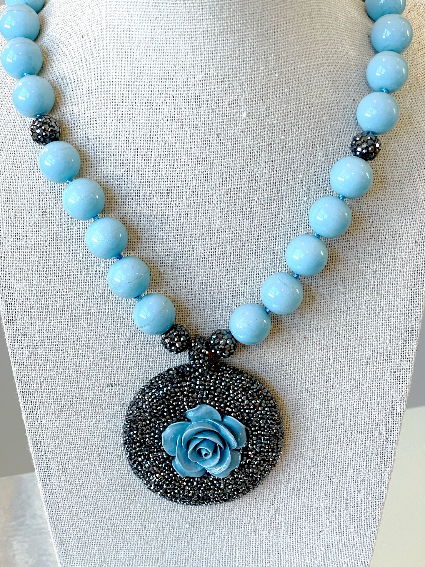Flower Mandala Blue Provence Glass Pearl Necklace
