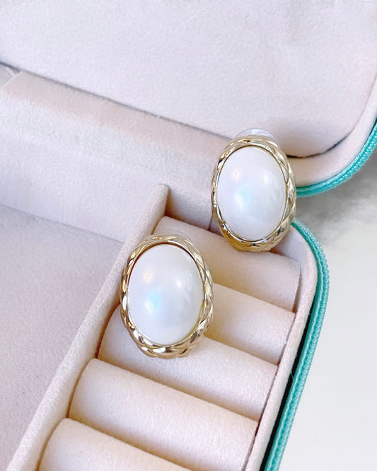 Pearl Button Earring