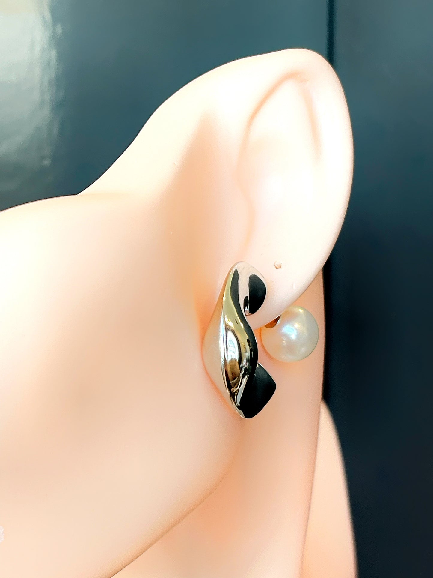 Organic Irregular Tube Hoop Earring