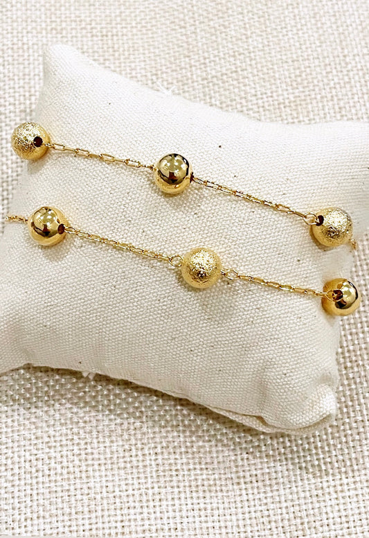 Glossy & Texturized Balls Bracelet