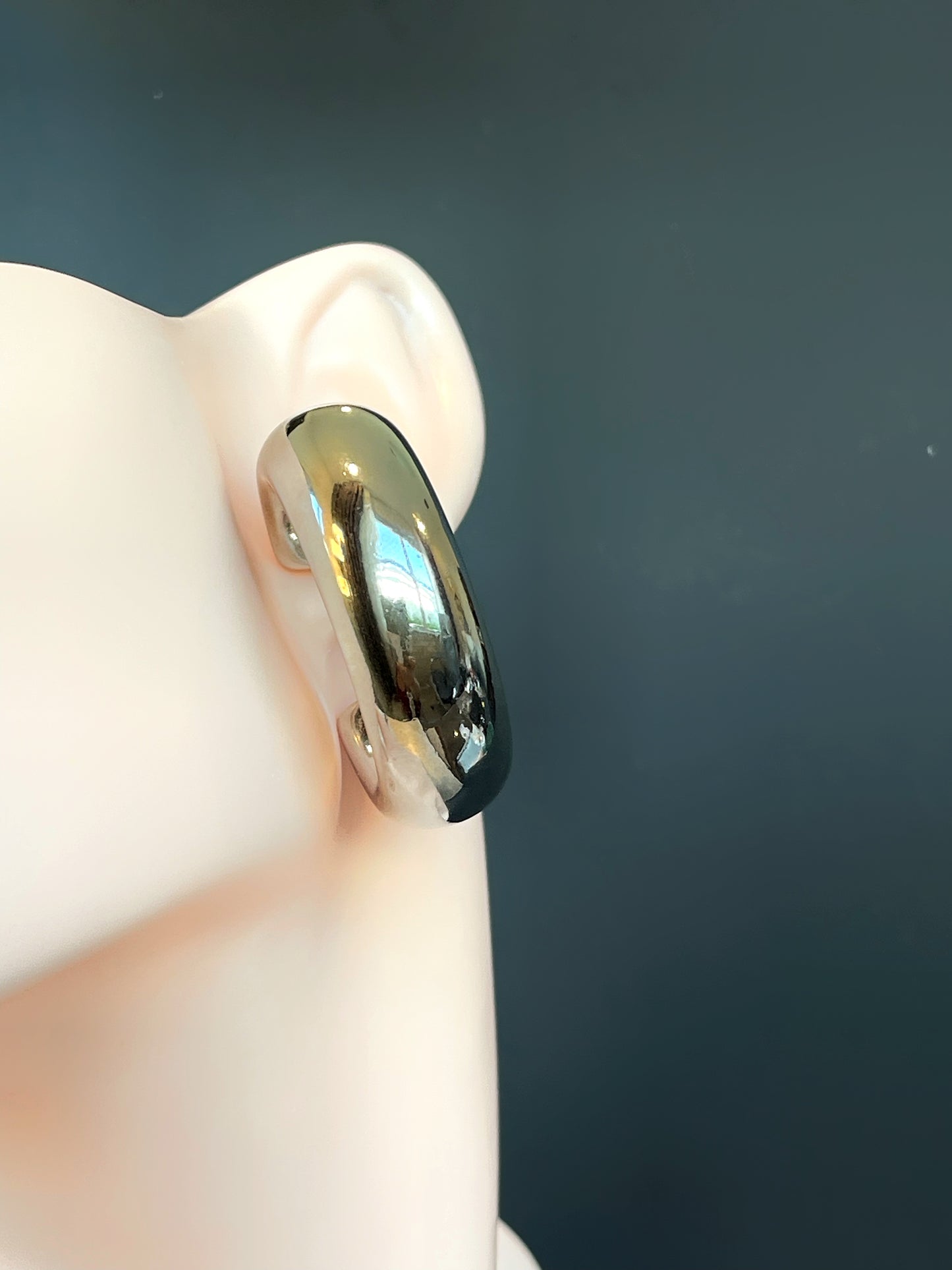 Maxi Tube Rhodium Hoop Earring