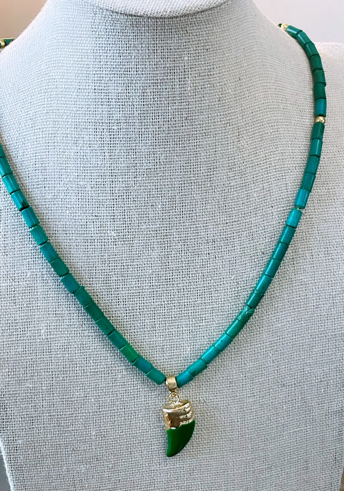 Green Howlite Beaded Tube Dager Necklace