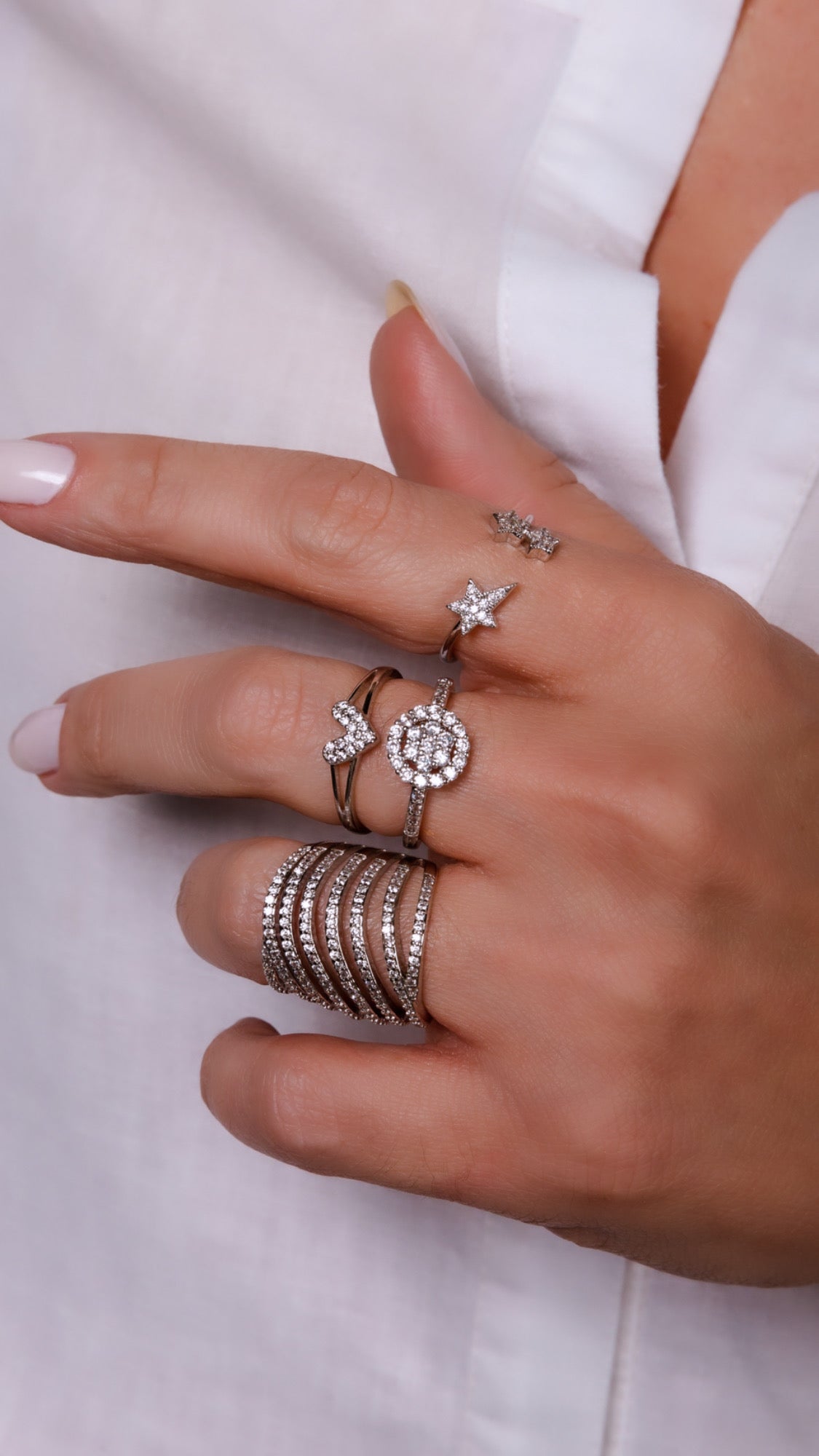 V Shape Heart Rhodium Ring