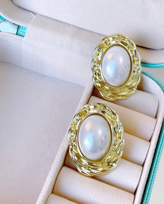 Pearl Framed Button Earring