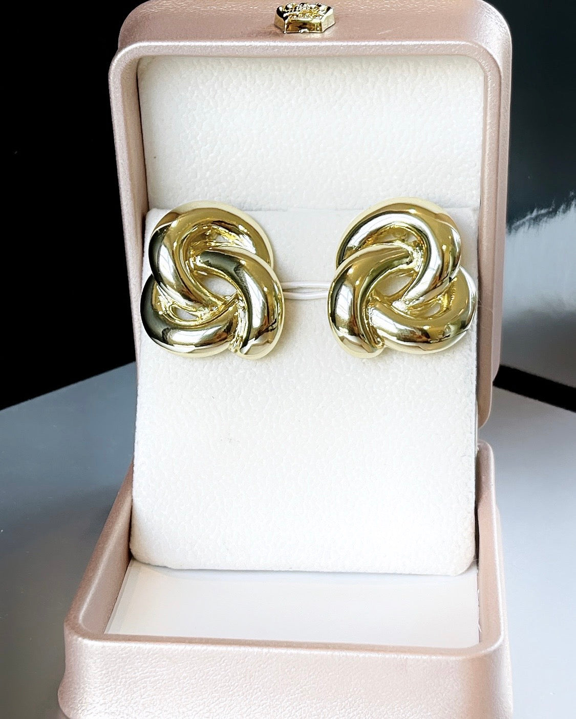 Maxi Triskelion Spiral Earring