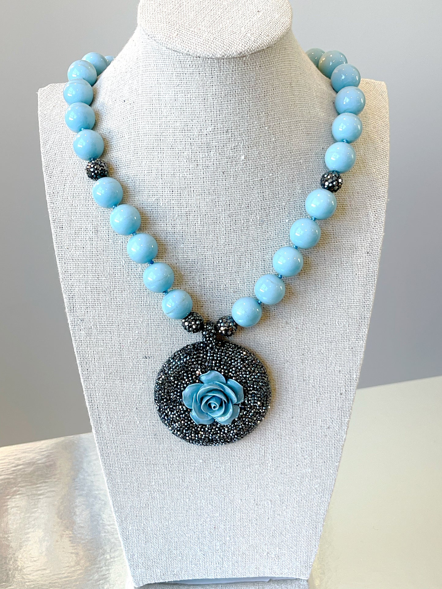 Flower Mandala Blue Provence Glass Pearl Necklace