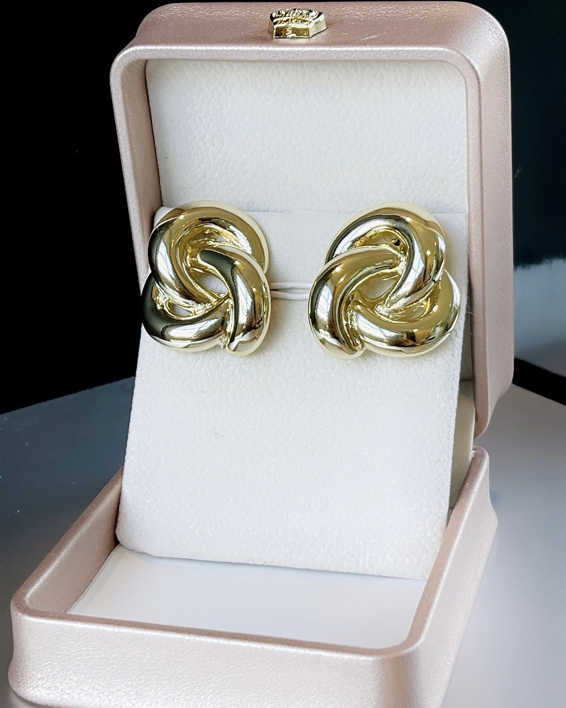 Maxi Triskelion Spiral Earring
