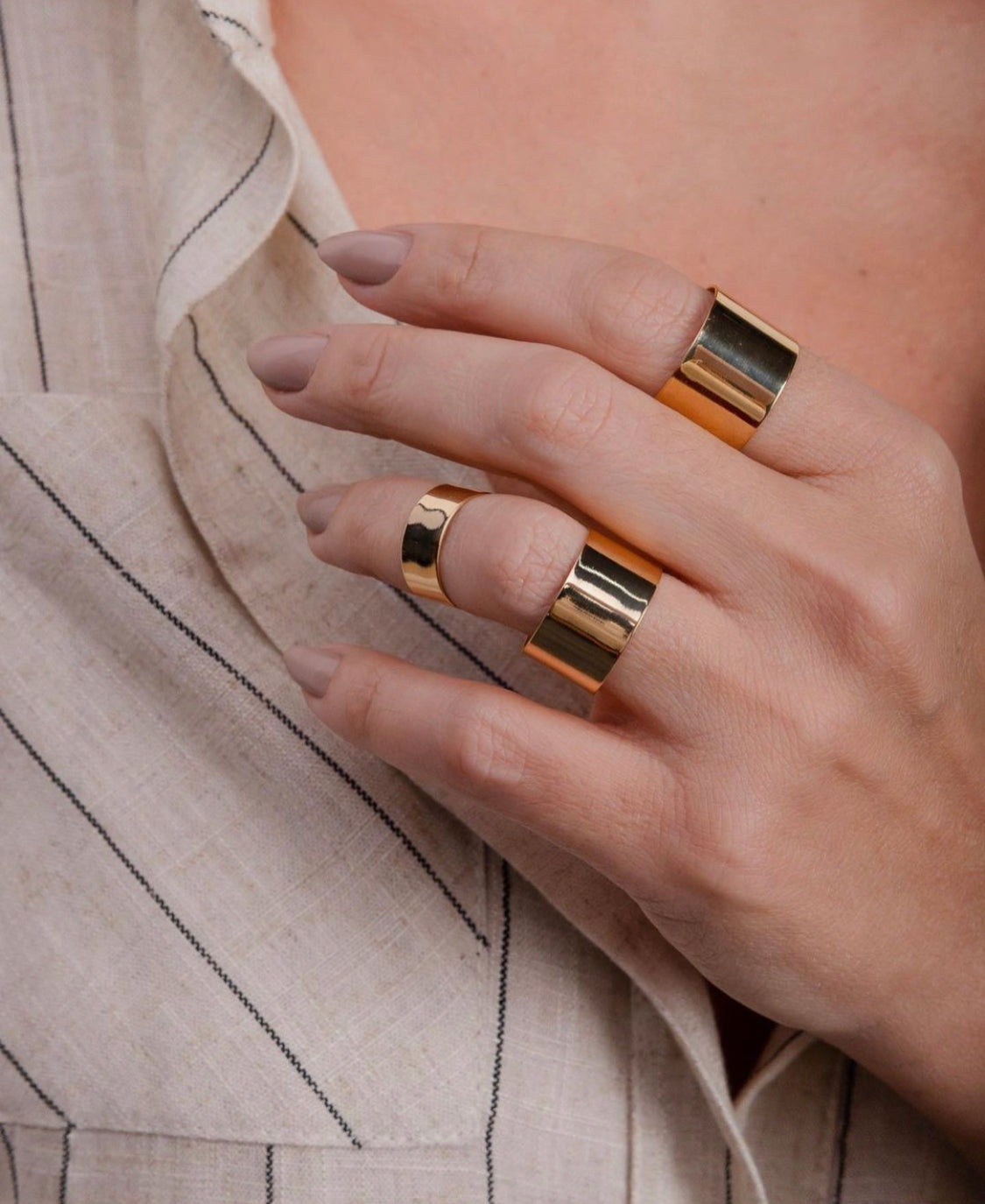 Sleek Glass Organic Trio Ring