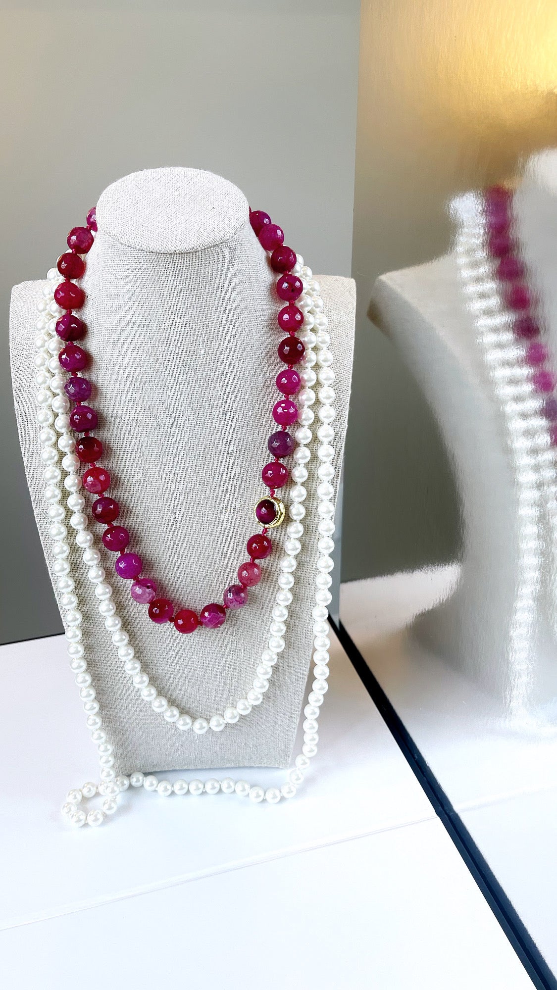 Cherry 11MM Agate Necklace