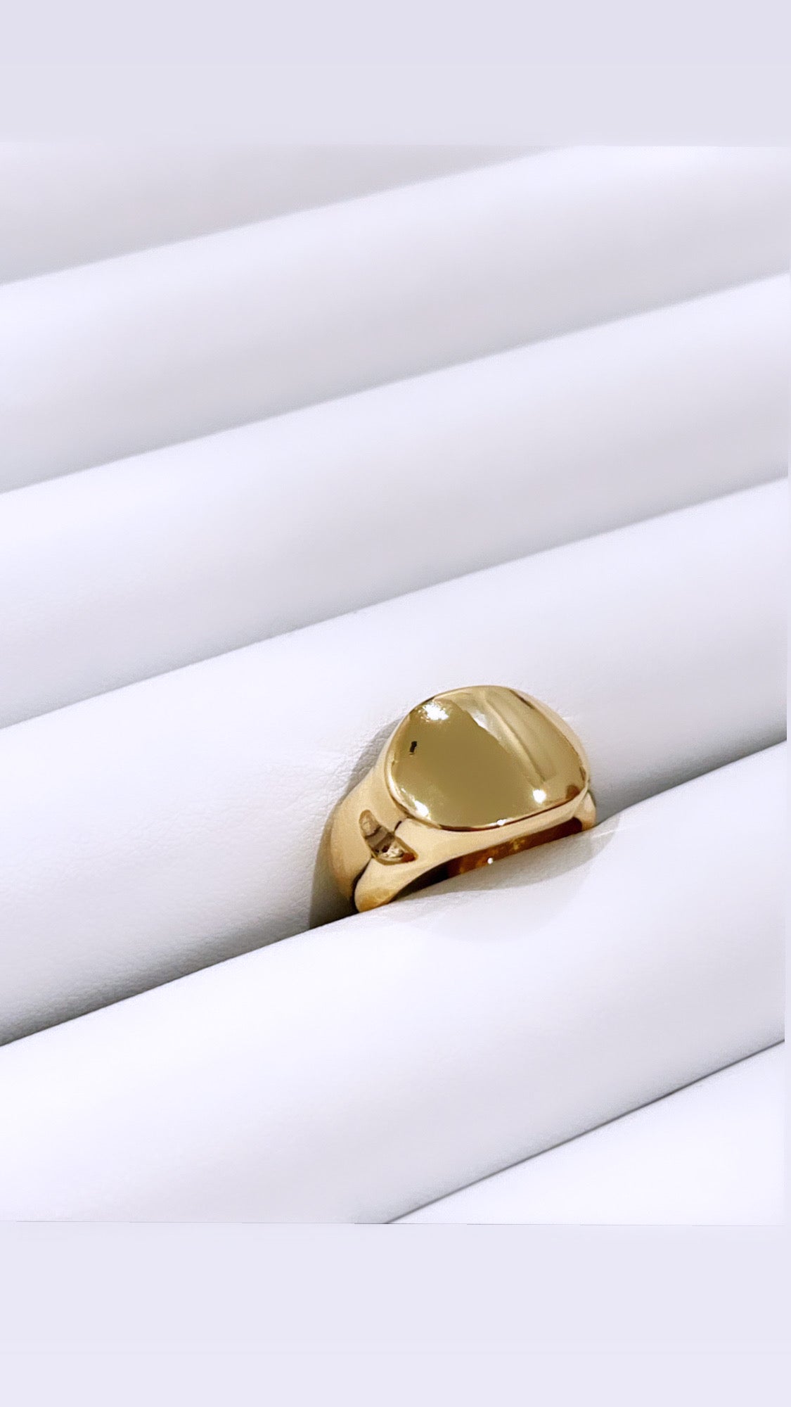 Glossy Oval Open Ring