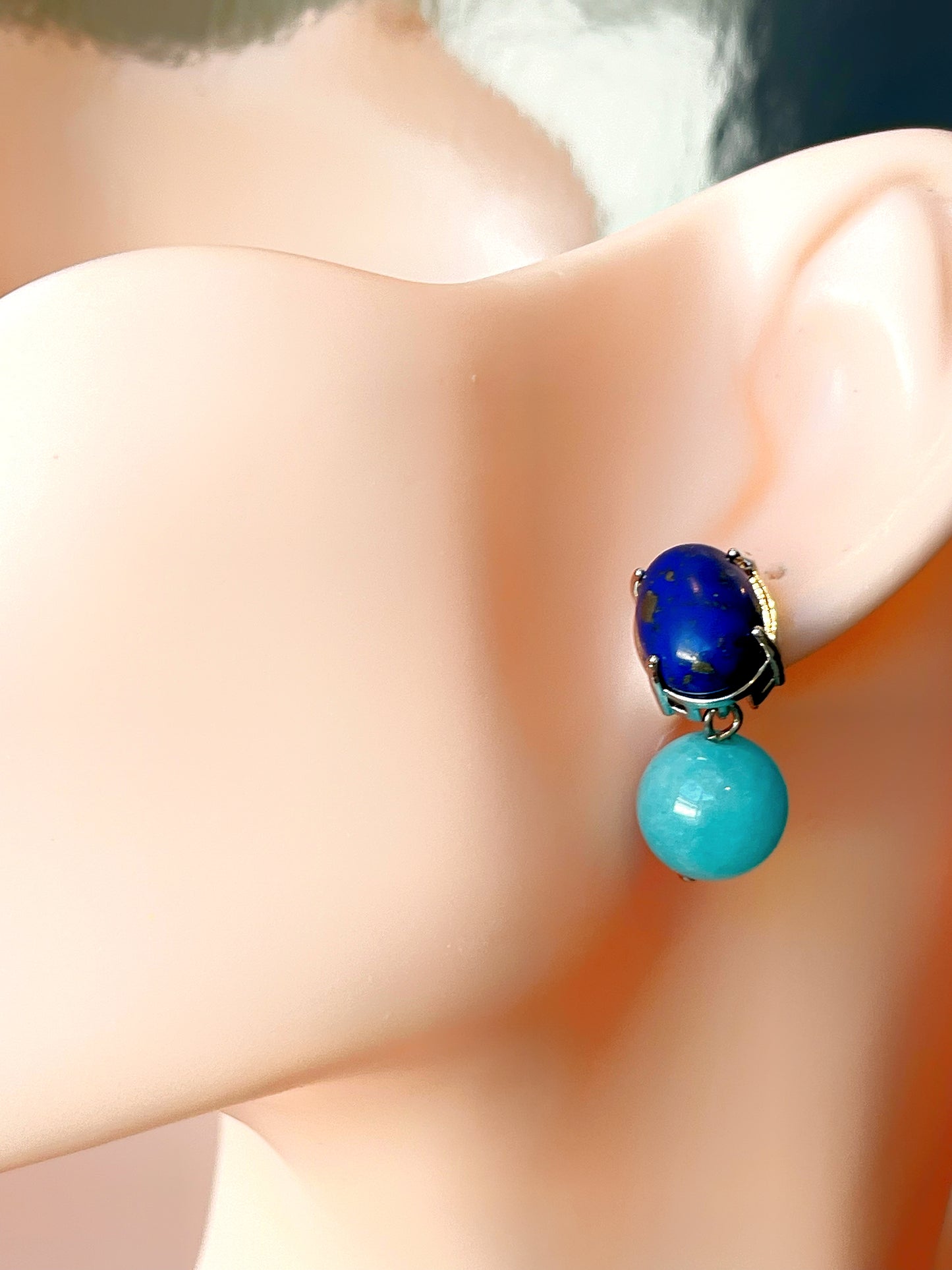 Oval and GemStone Earring