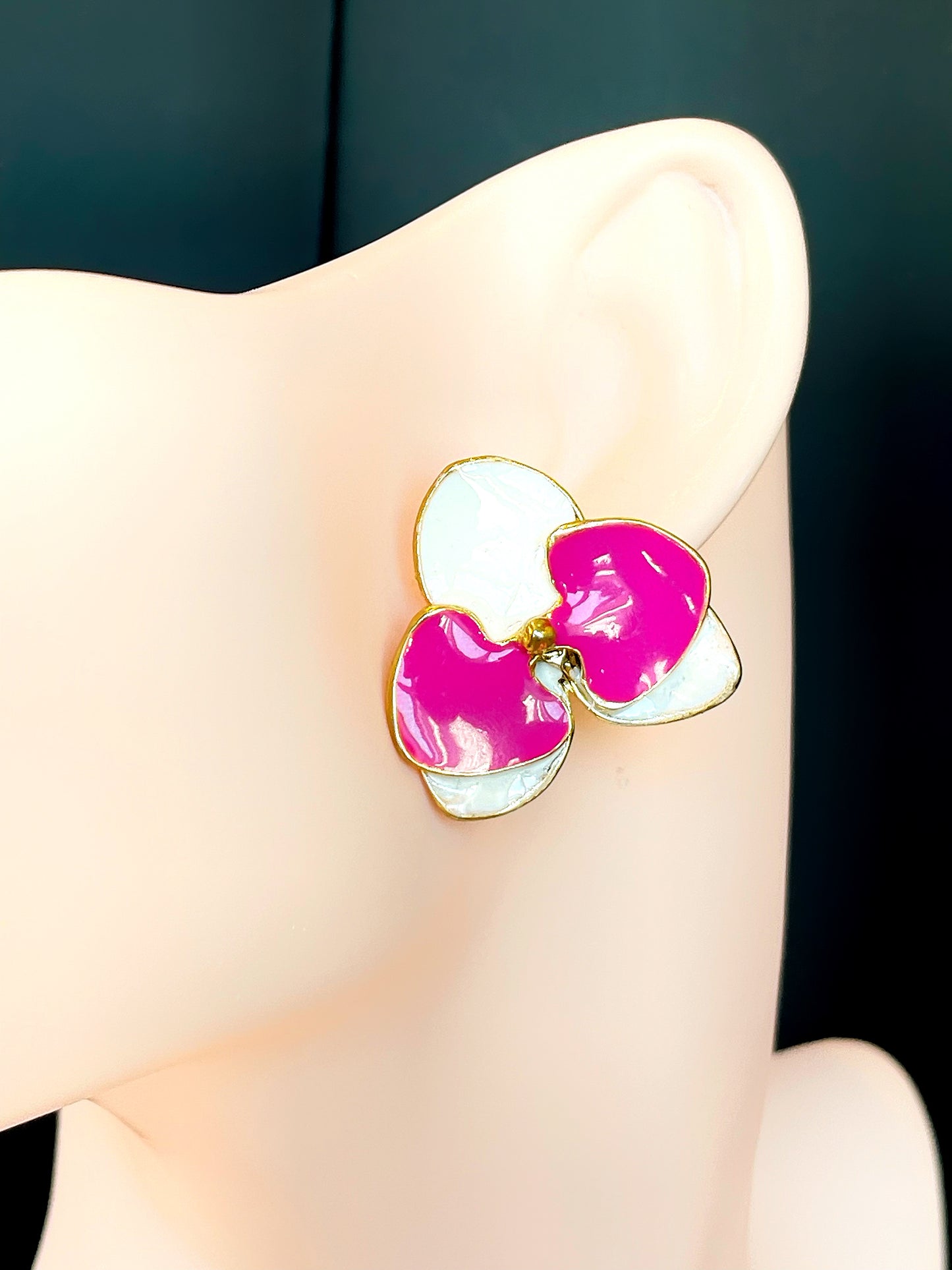 White & Fuchsia Enamel Flower Earring
