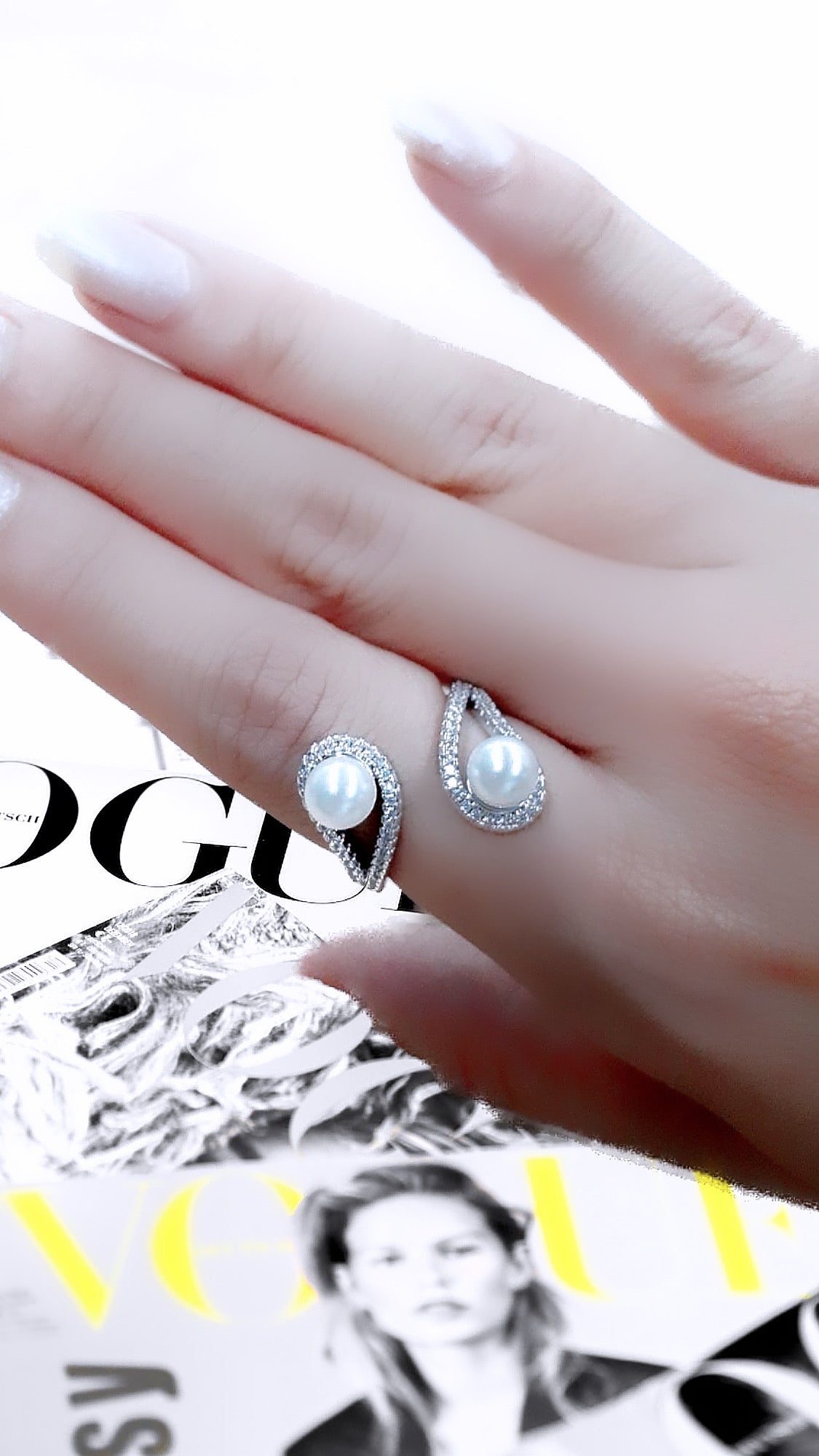 Round Pave Pearl Open Ring