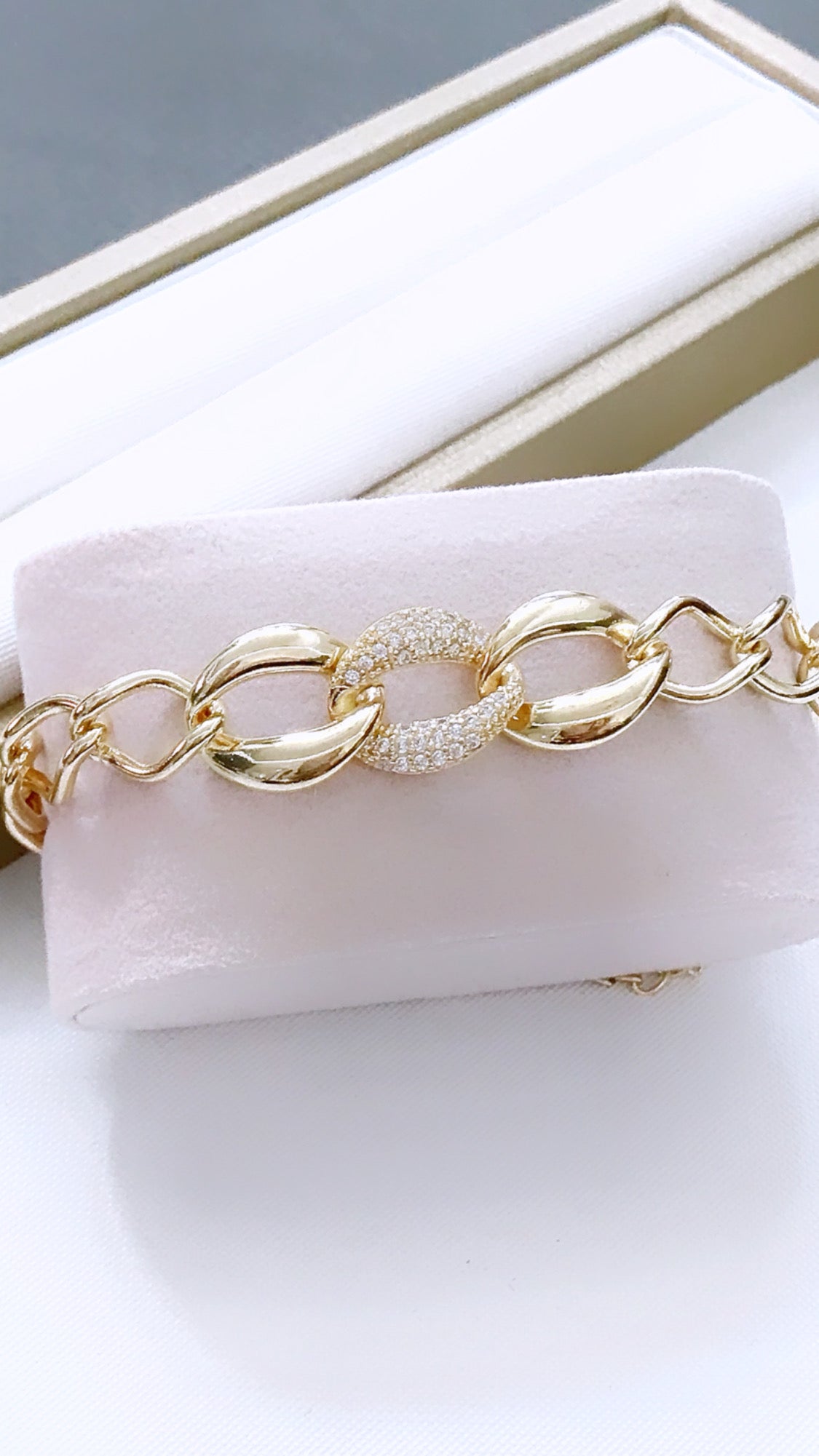 Link Chain Bracelet