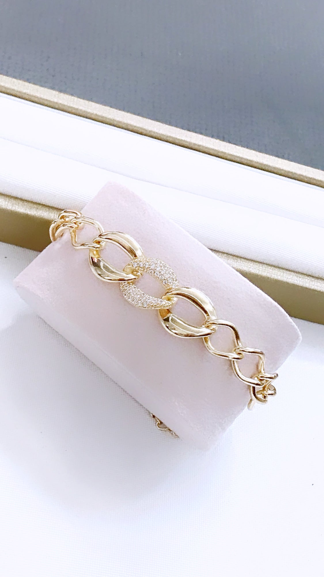 Link Chain Bracelet