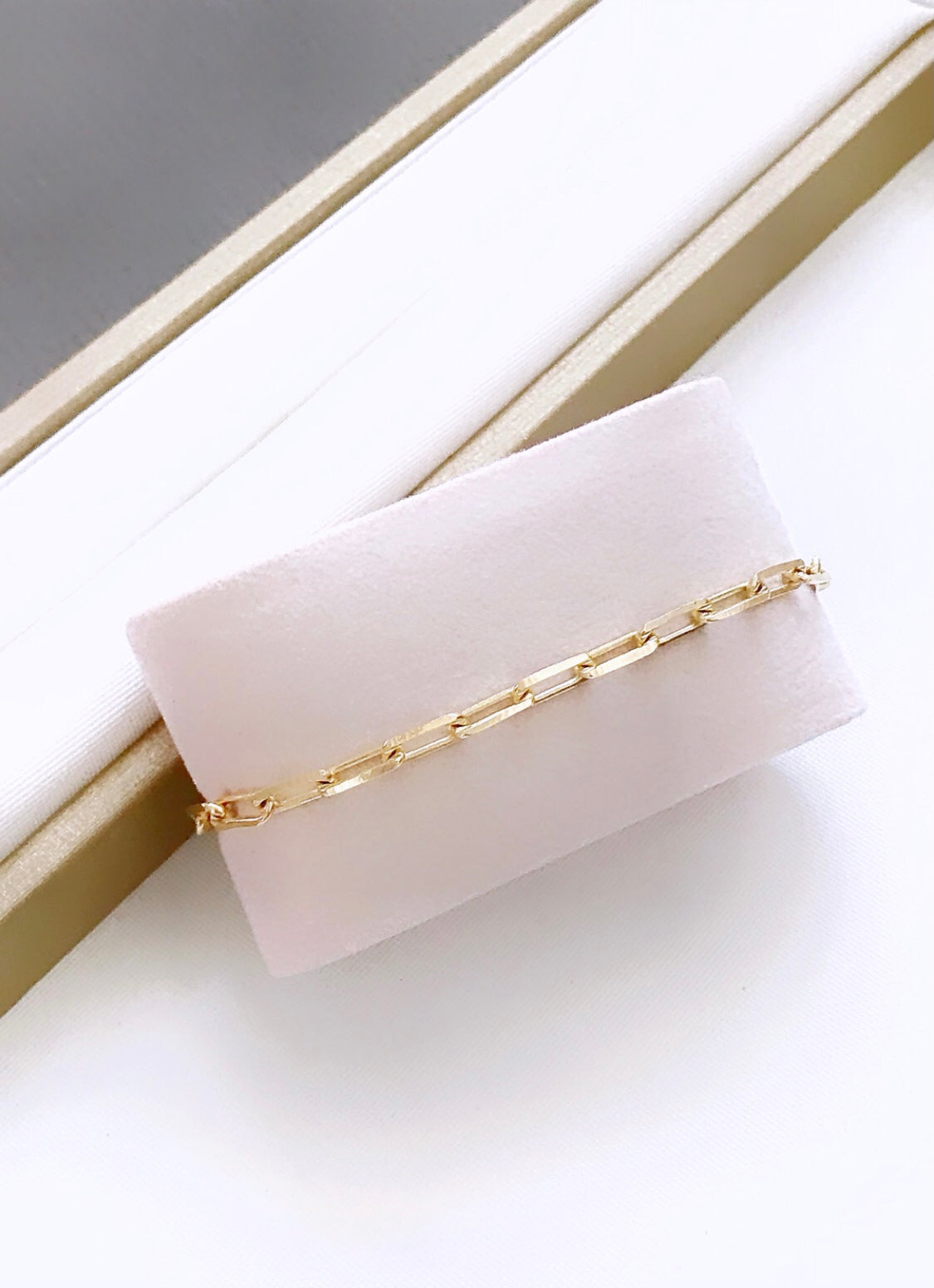 Medium Paper Clip Bracelet