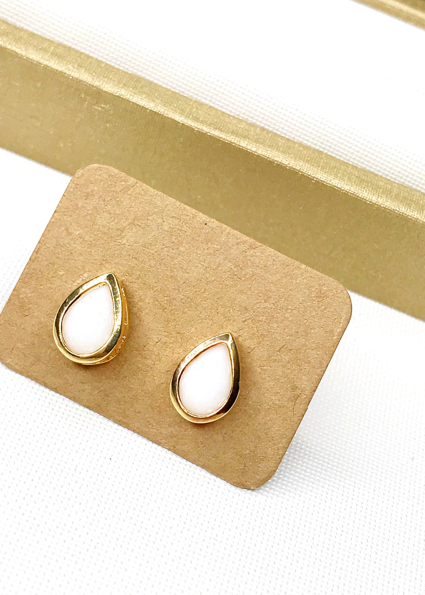 Droplet White Earring
