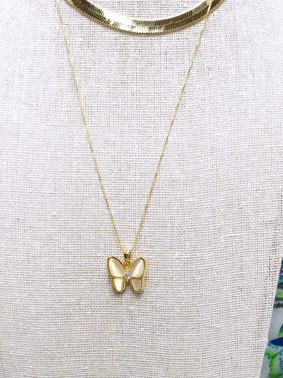 Delicat Butterfly Necklace