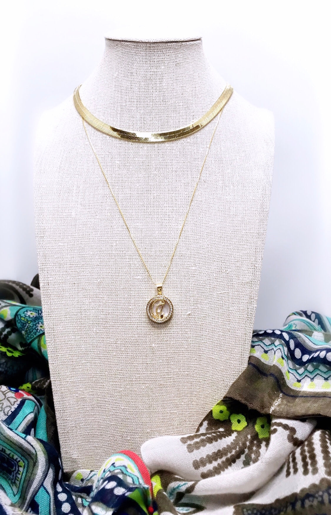 Delicat Mother Pearl Virgin Mary Necklace