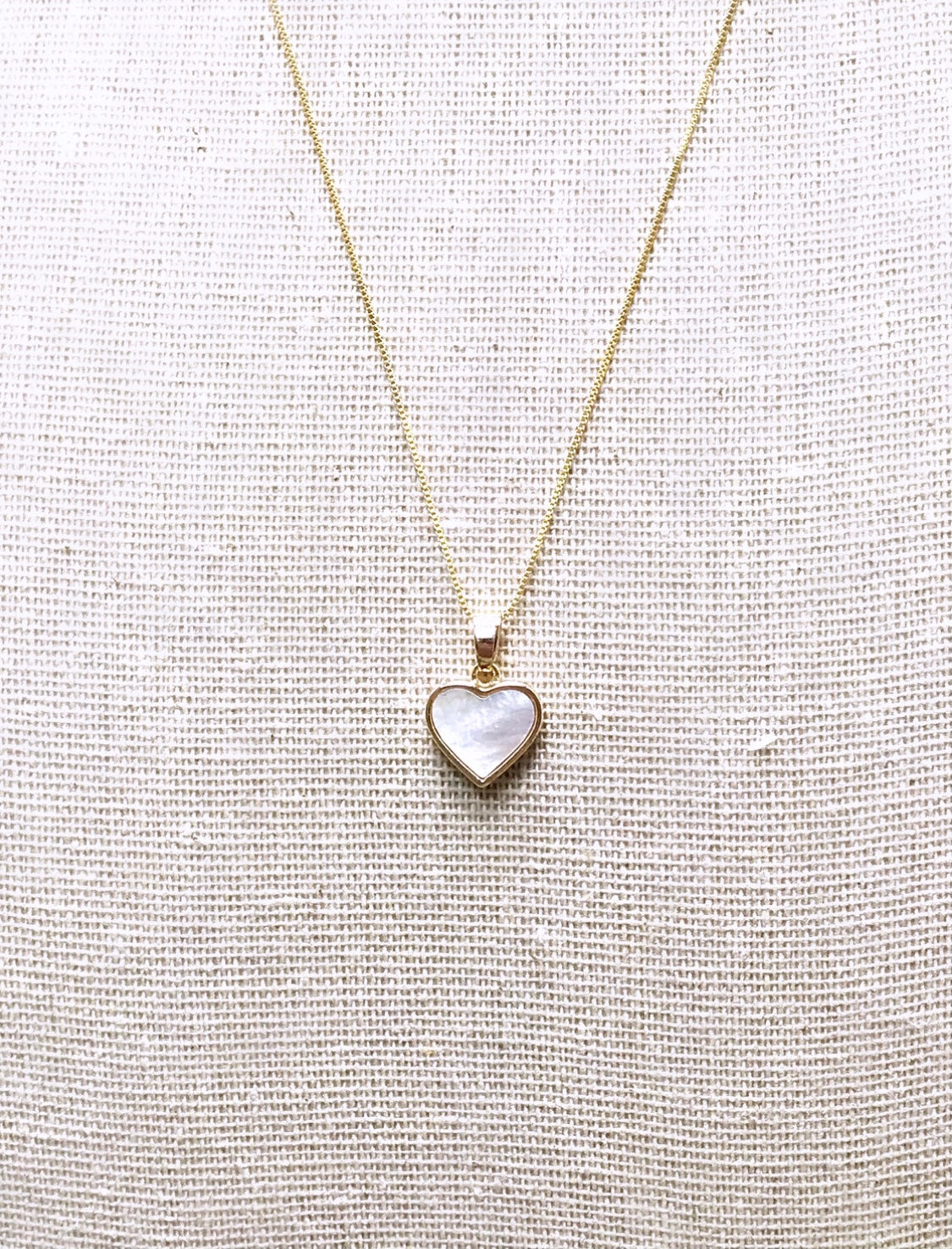 Delicat Mother Pearl Heart Necklace
