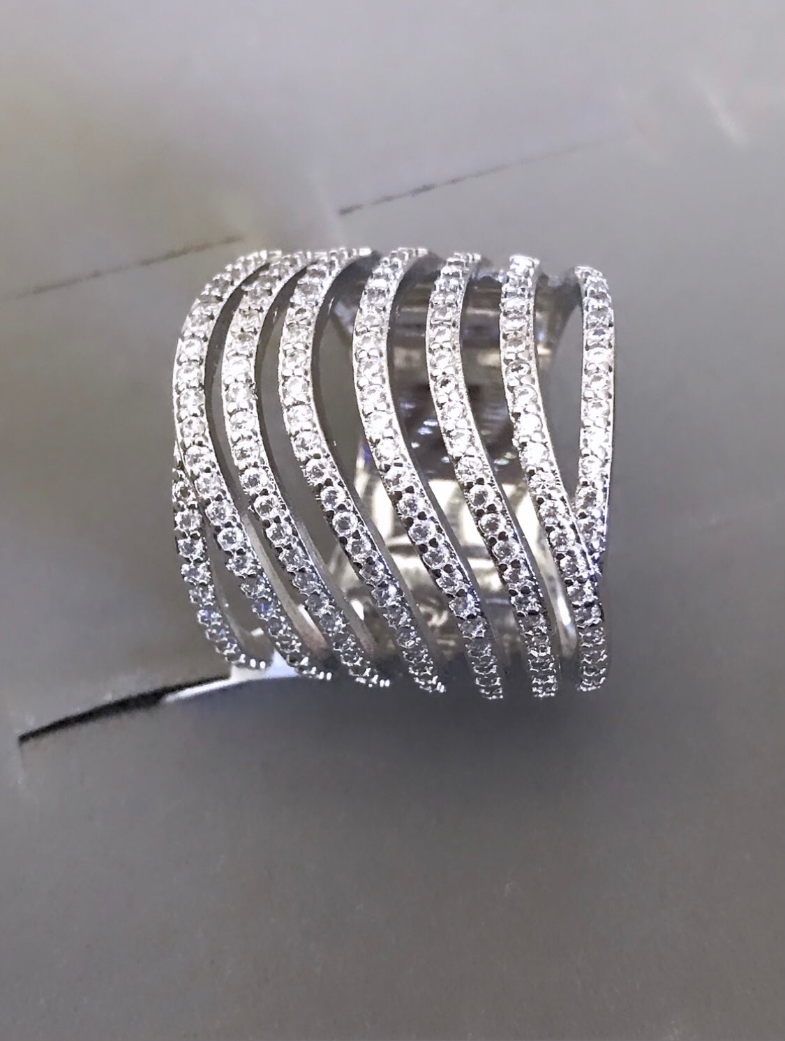 Maxi Wave Rhodium Ring
