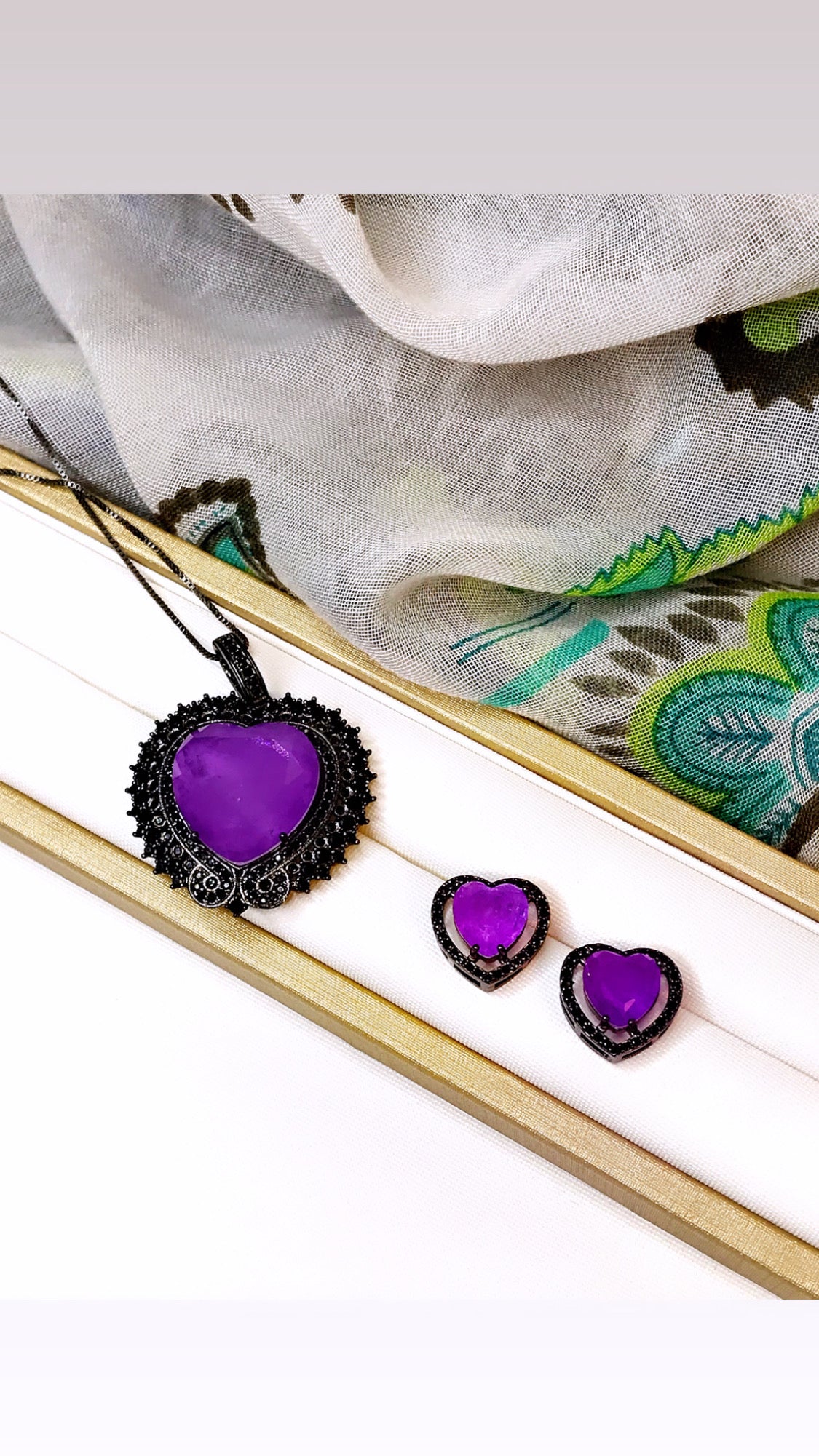 Maxi Purple Heart Necklace LabGemstone