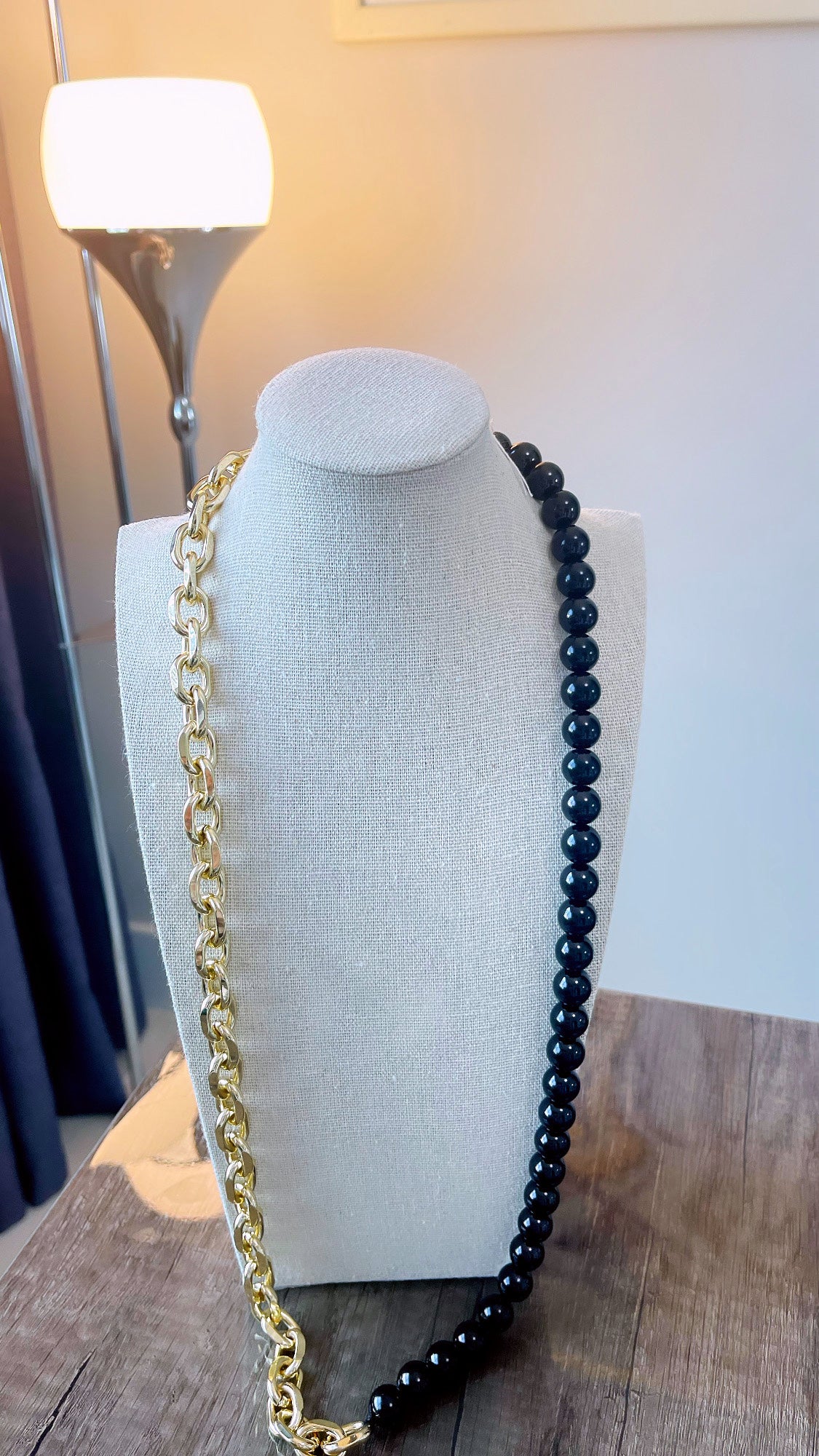 Black Glass Agate and Link Necklace