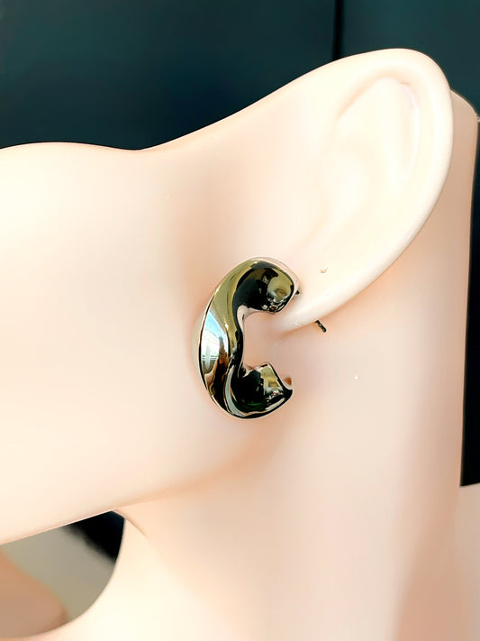Organic Irregular Tube Hoop Earring