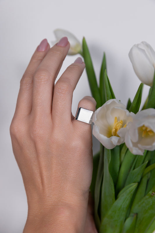 Glossy Wide Squared Rhodium Ring