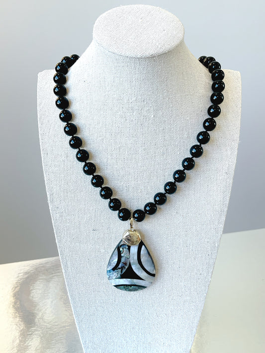 Black Madre Pearl on Black Glass Pearl Necklace