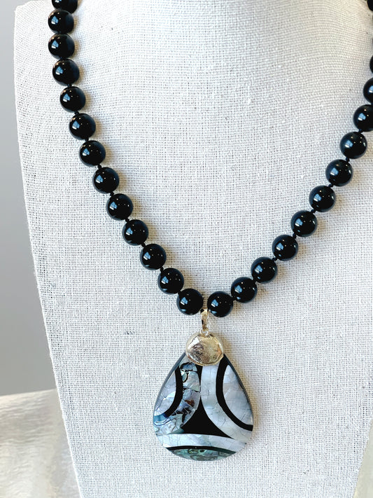 Black Madre Pearl on Black Glass Pearl Necklace