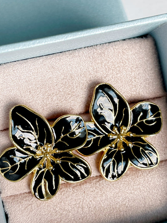 Enamel Narcissus Flower Earring