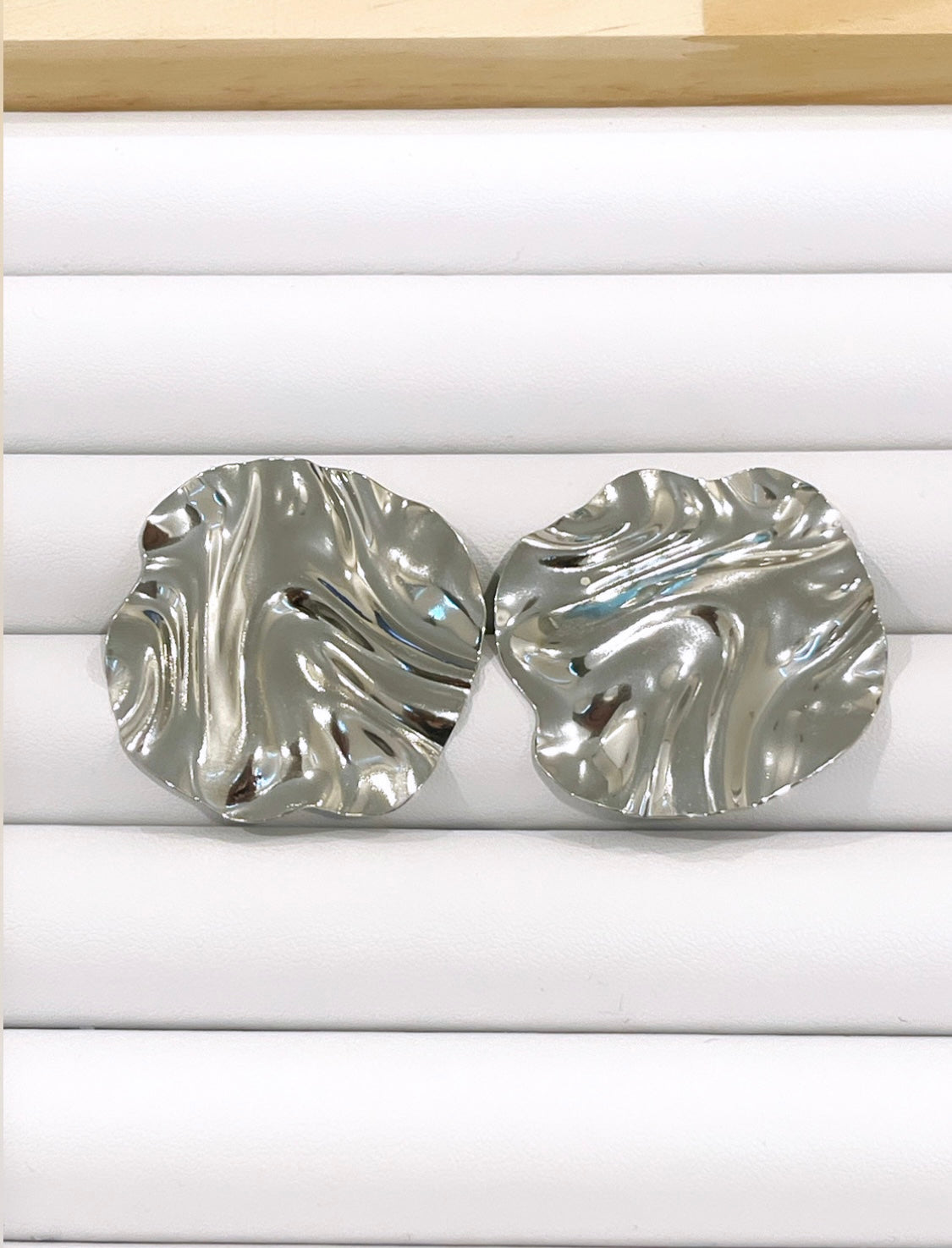 Maxi Round Full Moon Earring