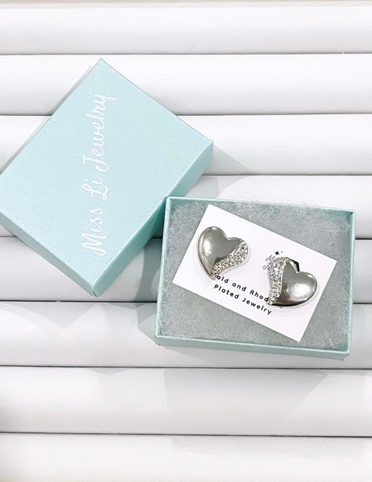 Glossy & Side Pave Heart Earring