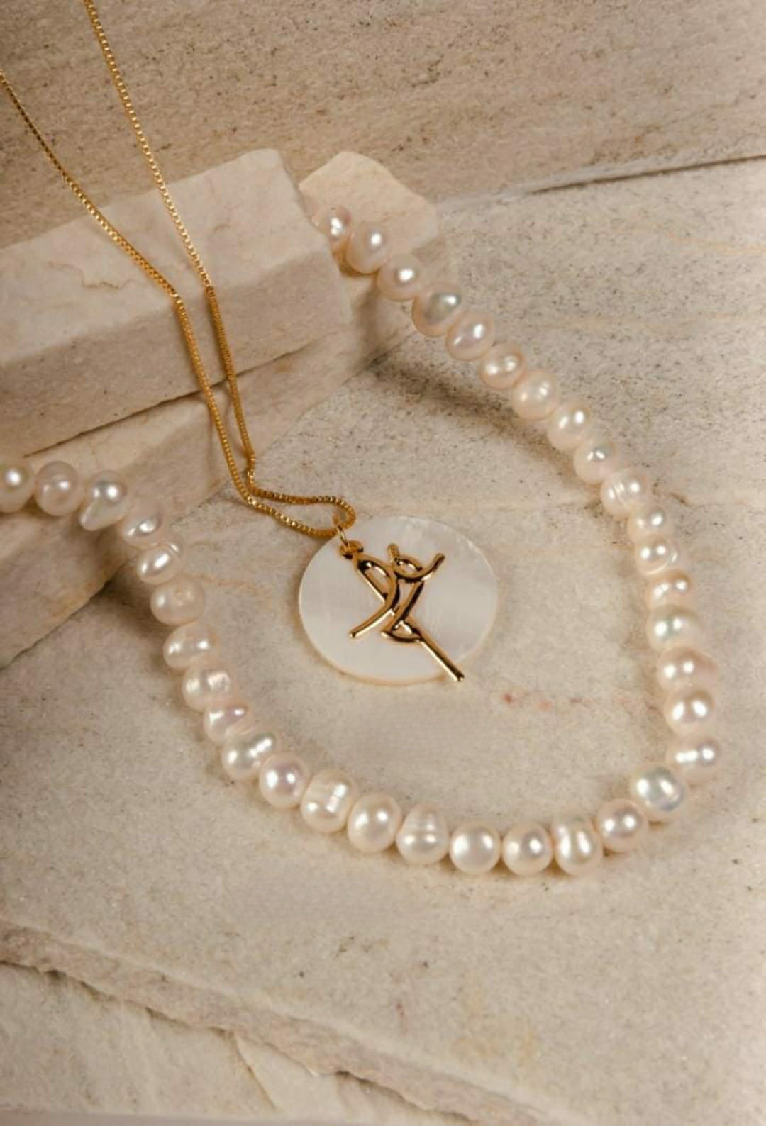 Rose Fresh Water Pearl Choker Necklace