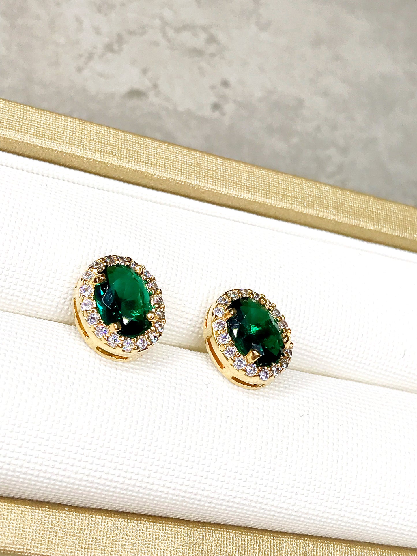 Oval Jade Crystal Earring