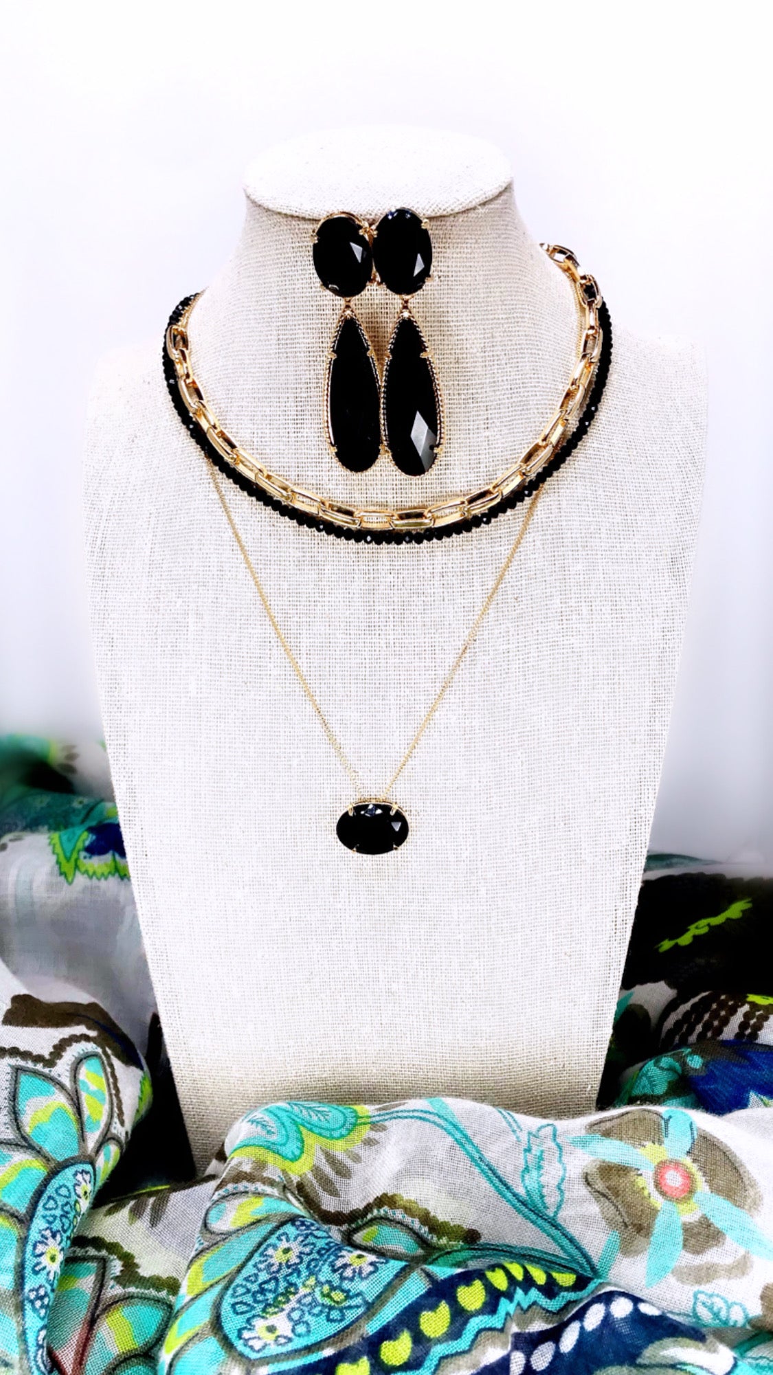 Black Crystal Choker Necklace